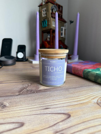 Ticho s vůní hlubokého lesa